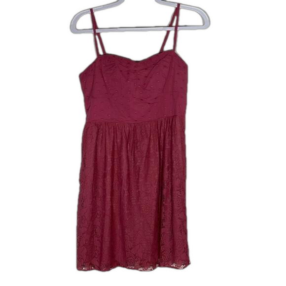 AMERICAN EAGLE OUTFITTERS Adjustable Strap Lace Embroidery Smocked Back Size Med - Picture 3 of 12